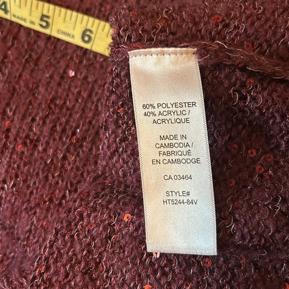 Revolution VGUC purple/red sparkle v neck sweater, sequins. - Picture 9 of 9